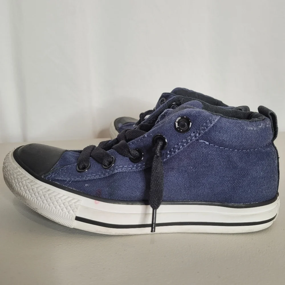 Converse Kids Chuck Taylor All Star Sneaker - Size 1